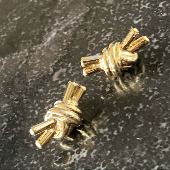 🌹HOST PICK🌹 NWT Madewell Knotted Medium Stud Earrings - Picture 5 of 10